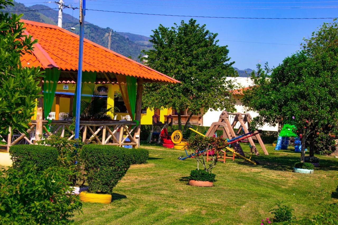 Deluxe Suites Guacamayos - Eco-Lodge & Swimming Pool Bonao Exteriér fotografie