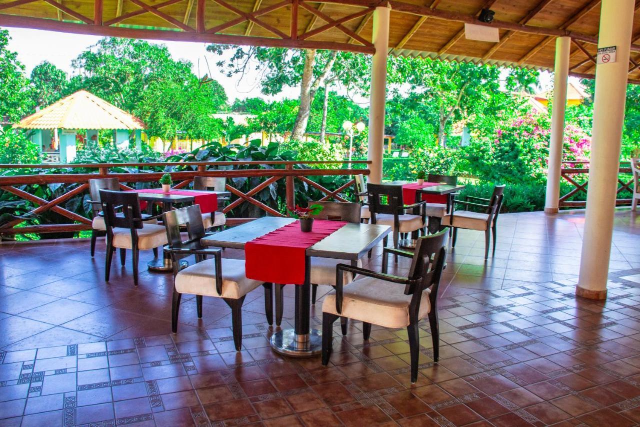 Deluxe Suites Guacamayos - Eco-Lodge & Swimming Pool Bonao Exteriér fotografie